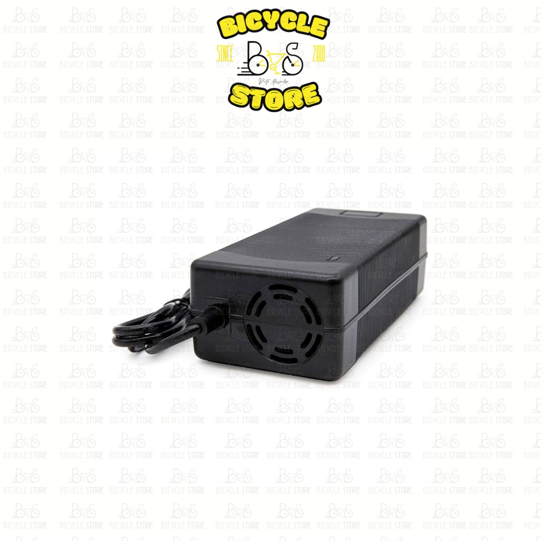 CARICABATTERIE PER BATTERIE A LITIO CC 48V 2Ah 1 PIN DC 5,5x2,1mm - immagine 5